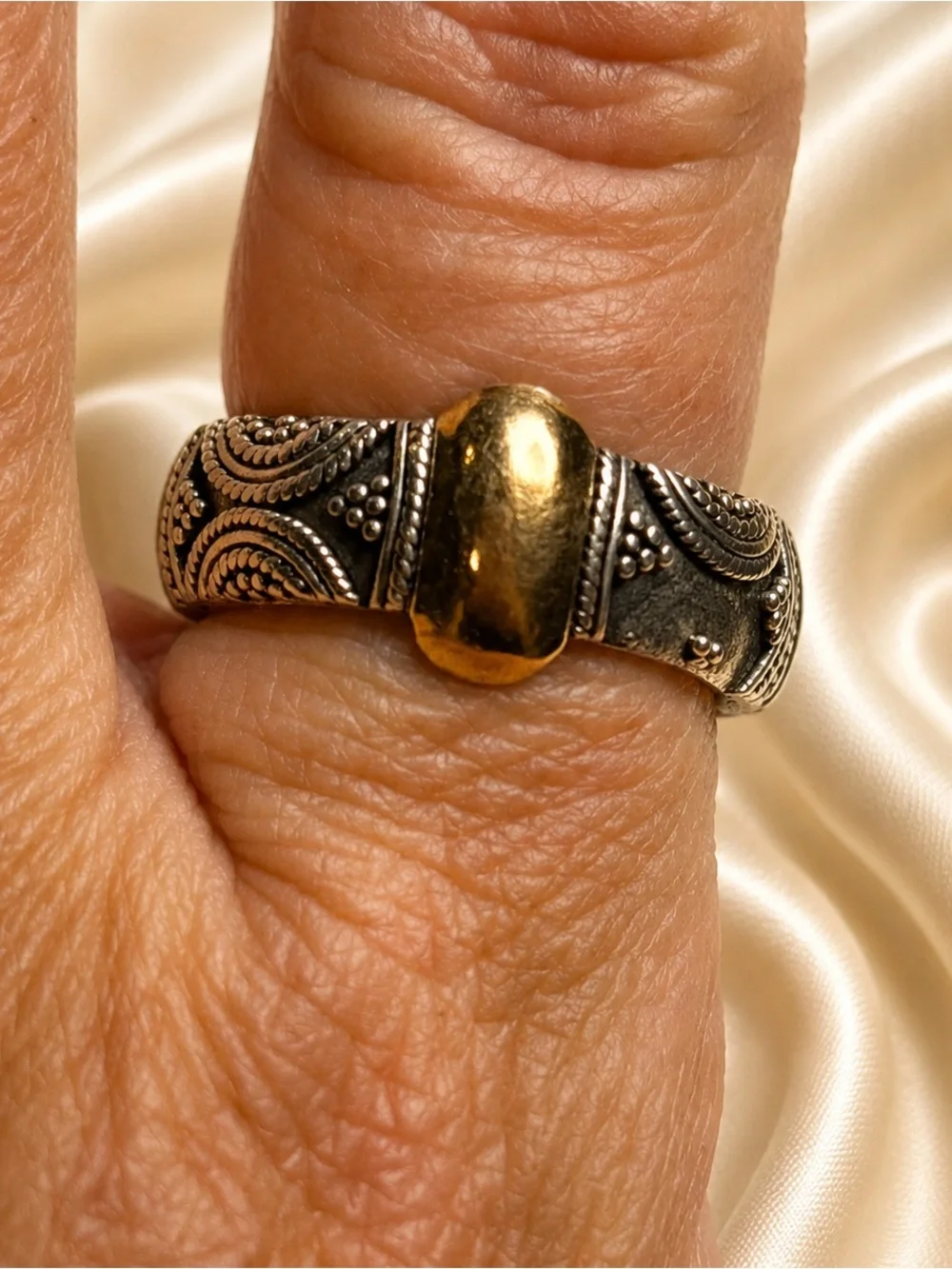 Bali Indonesia 925 Sterling Silver 18K Gold Accent Ring Size 8